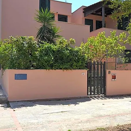 Hotel Comfortable Three-room Located In Torre Dellorso On The Ground Floor Melendugno