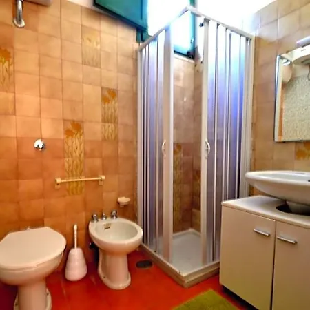 Comfortable Three-room Located In Torre Dellorso On The Ground Floor 2* Melendugno