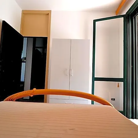 Comfortable Three-room Located In Torre Dellorso On The Ground Floor