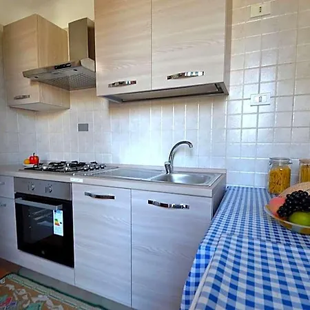 Comfortable Three-room Located In Torre Dellorso On The Ground Floor Hotel 2*